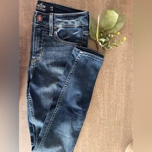 Hollister jeans size 0 mid-rise supper skinny